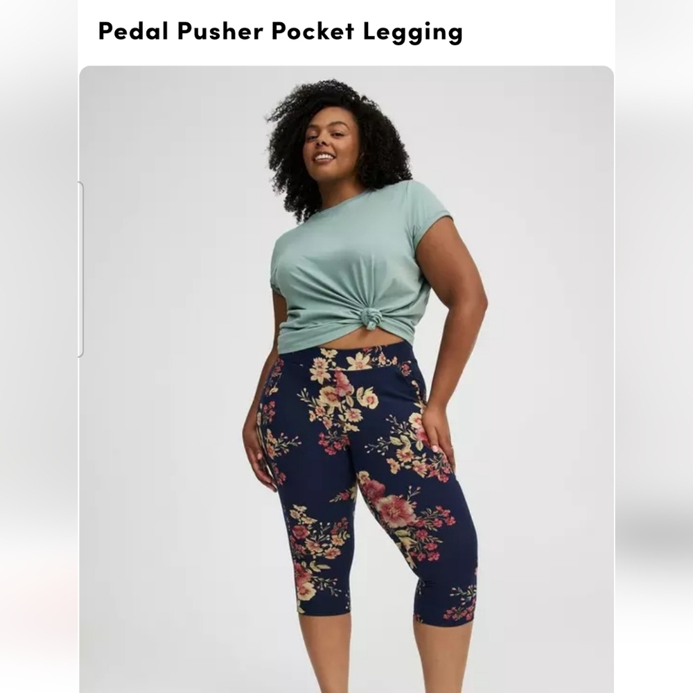 Torrid Navy Floral Pedal Pusher Leggings